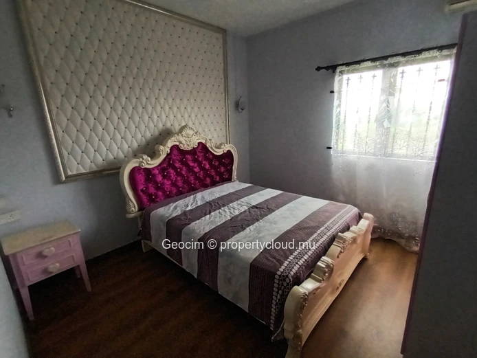 Ebène fully furnished 4 berdrooms house. Plot of land 509 sqm. Available now. (Sole Mandate)