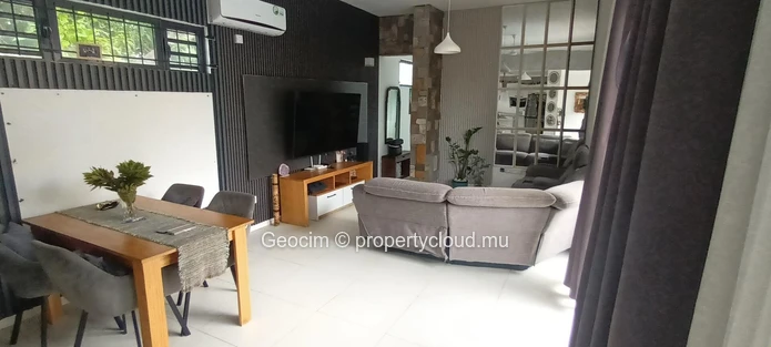 Tamarin Blackrock fully furnished modern 3 bedrooms house. Terrace. Swimmingpool. Plot of land314 sqm. (Sole Mandate)