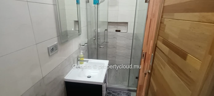 Flic en Flac Morc Ruisseau Palmyre Brand new 2 bedrooms fully furnished ground floor flat. Available now. (Sole Mandate)